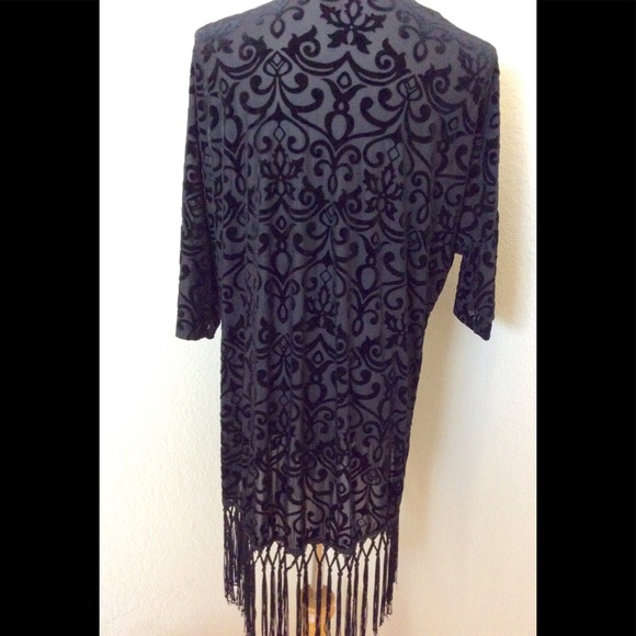 Kimono cover top fringed bottom laser cut design - Picture 3 of 8